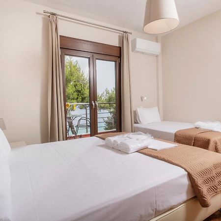 Sea View Apollo Apartments & Studios In Афитос Екстериор снимка