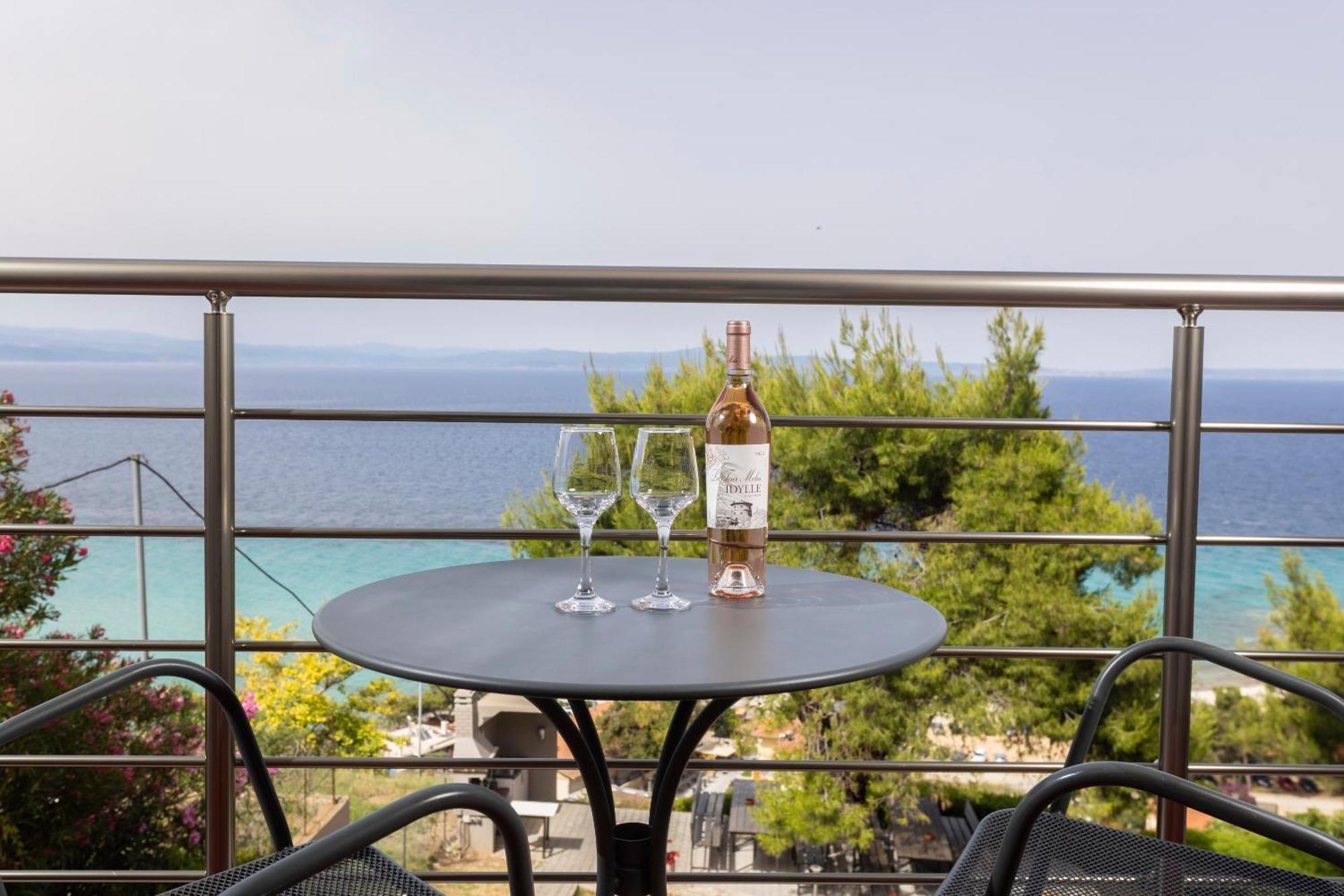 Sea View Apollo Apartments & Studios In Афитос Екстериор снимка