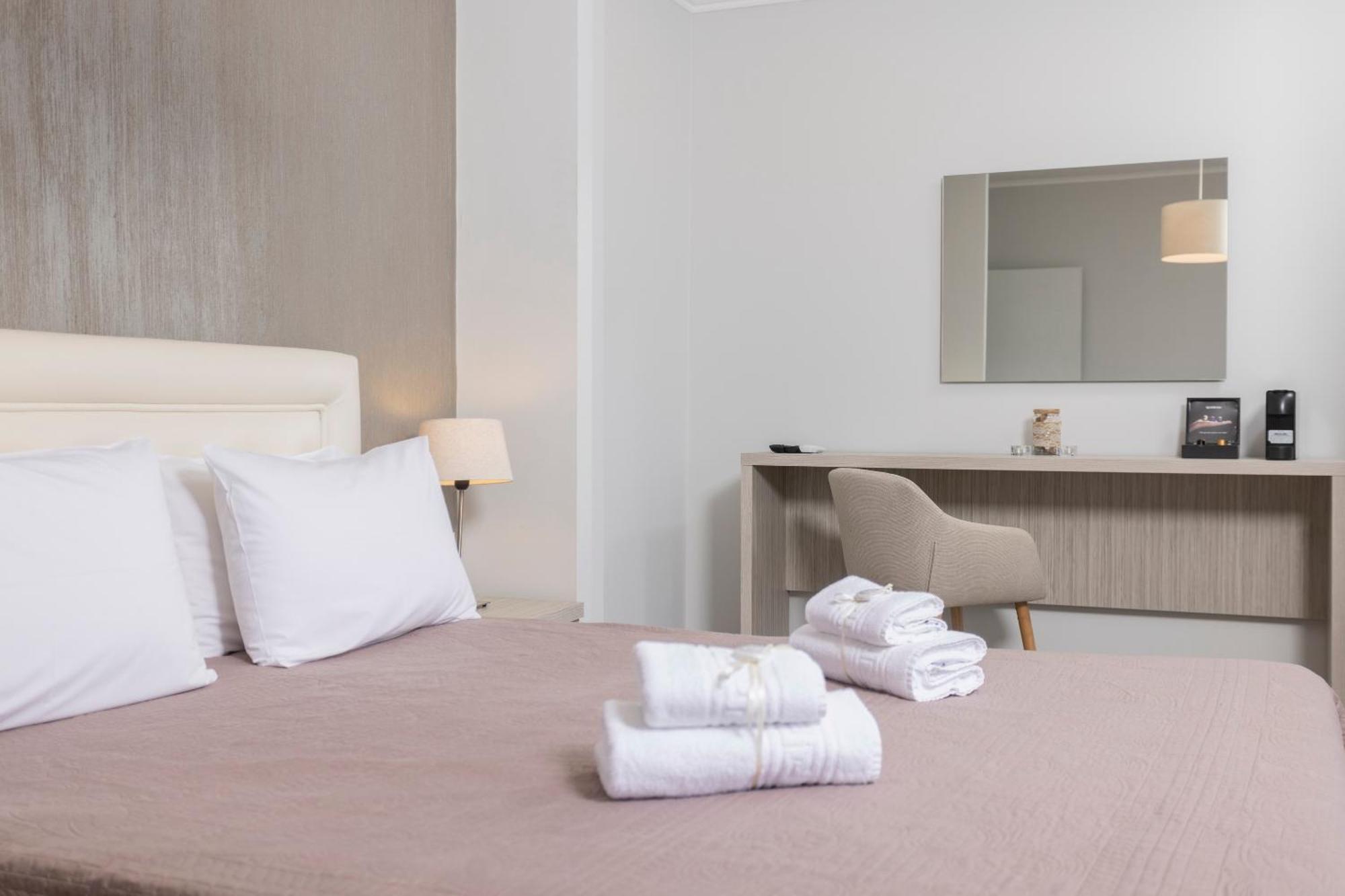 Sea View Apollo Apartments & Studios In Афитос Екстериор снимка