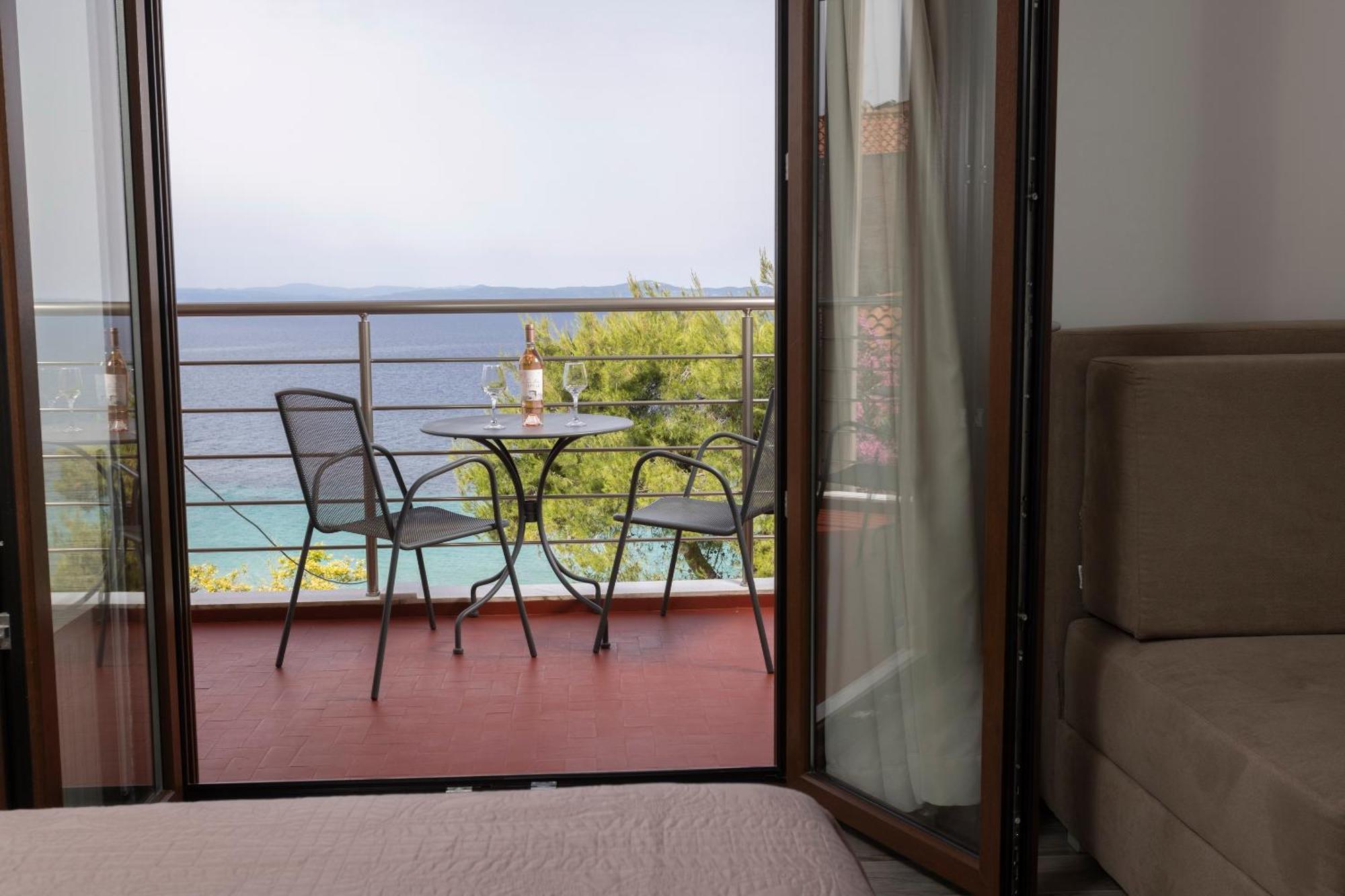 Sea View Apollo Apartments & Studios In Афитос Екстериор снимка