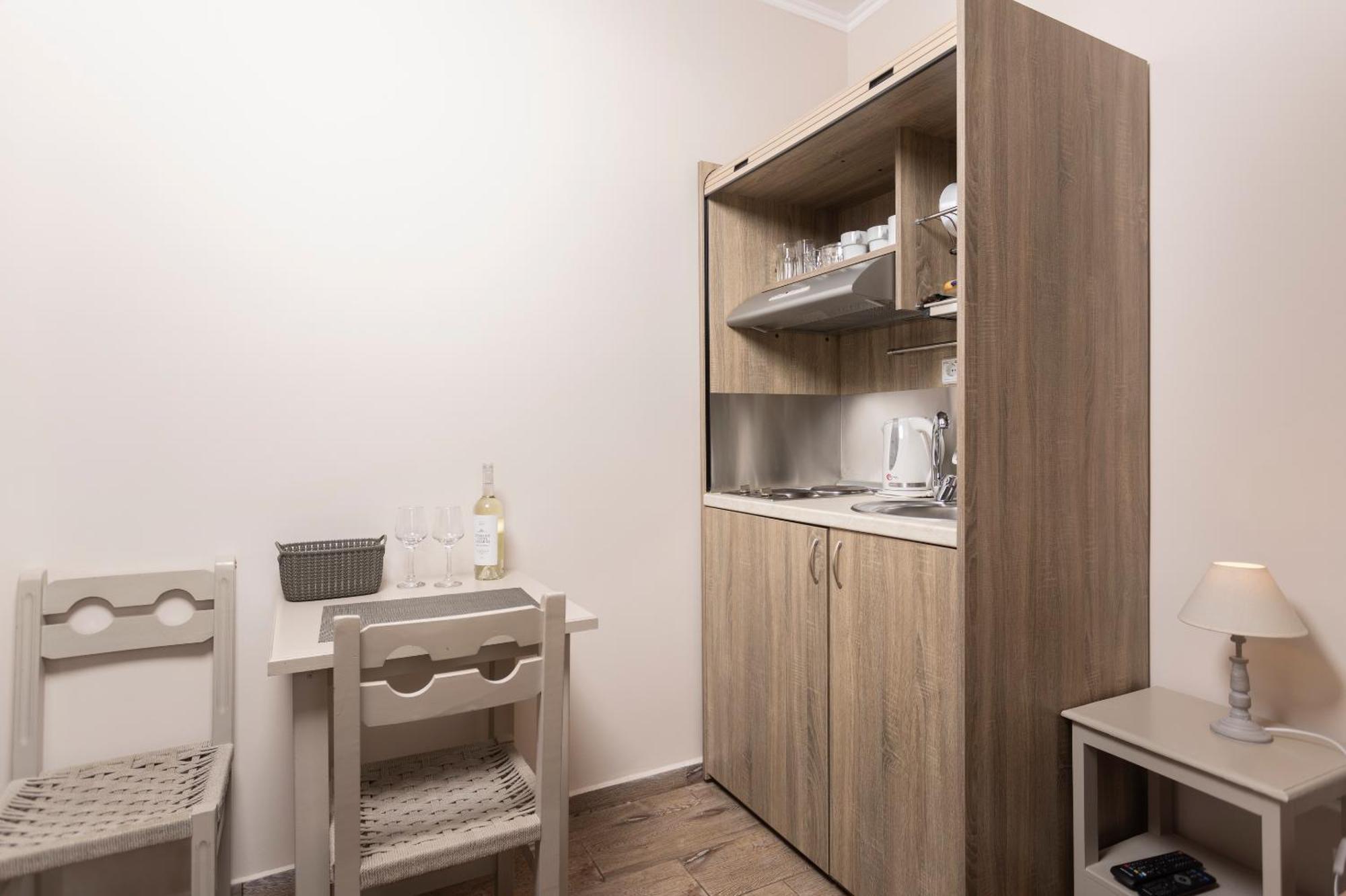 Sea View Apollo Apartments & Studios In Афитос Екстериор снимка
