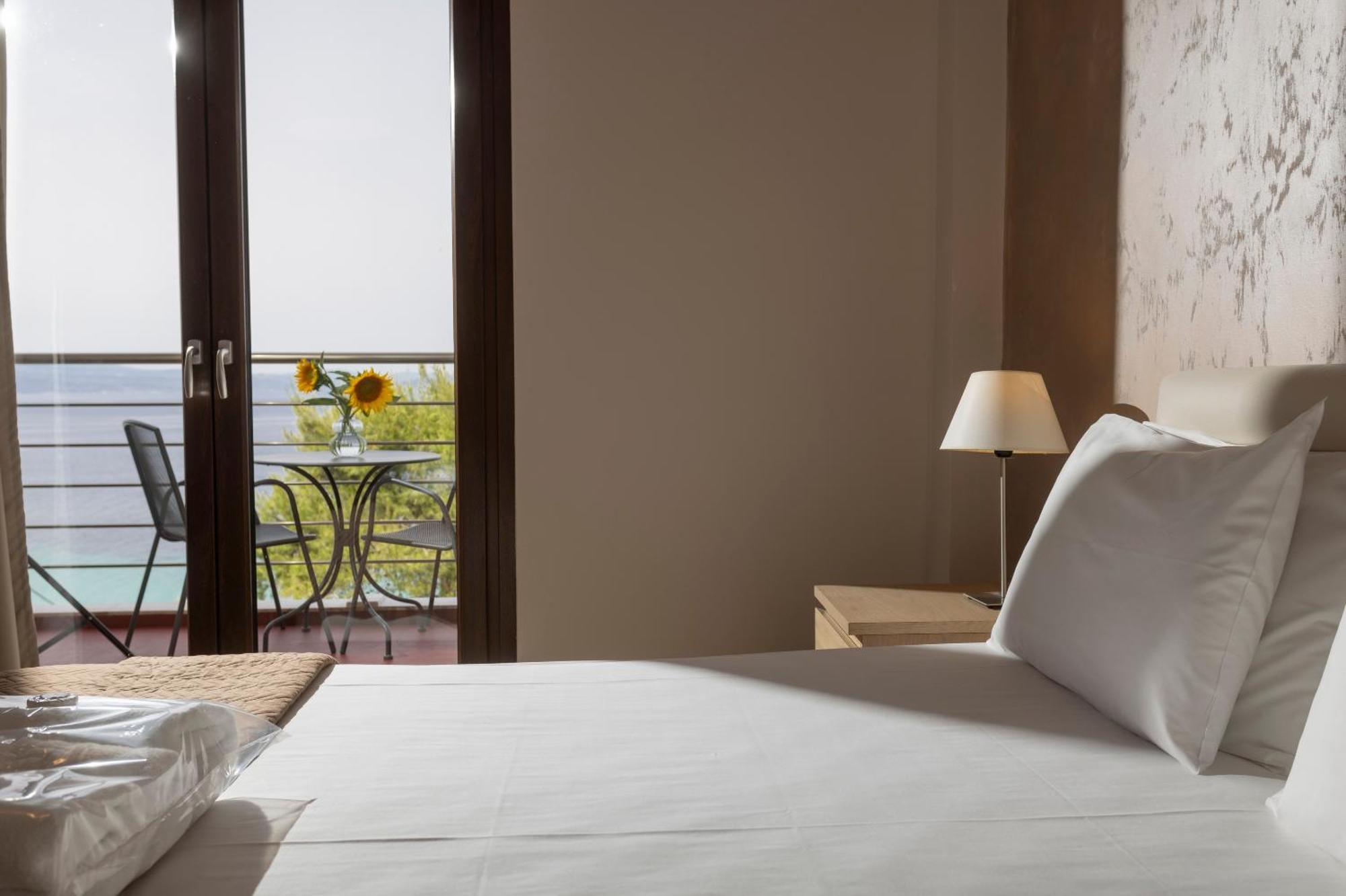 Sea View Apollo Apartments & Studios In Афитос Екстериор снимка