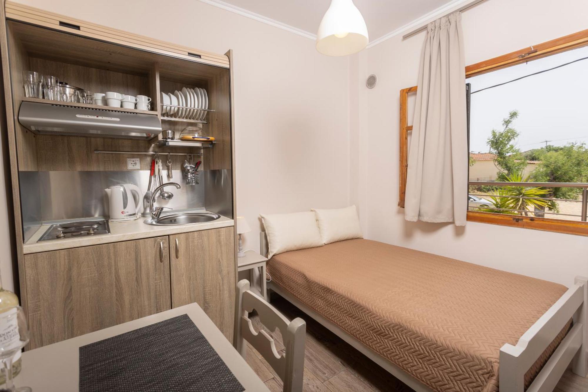 Sea View Apollo Apartments & Studios In Афитос Екстериор снимка