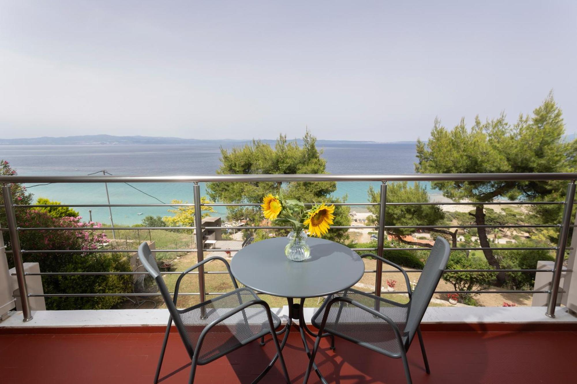 Sea View Apollo Apartments & Studios In Афитос Екстериор снимка