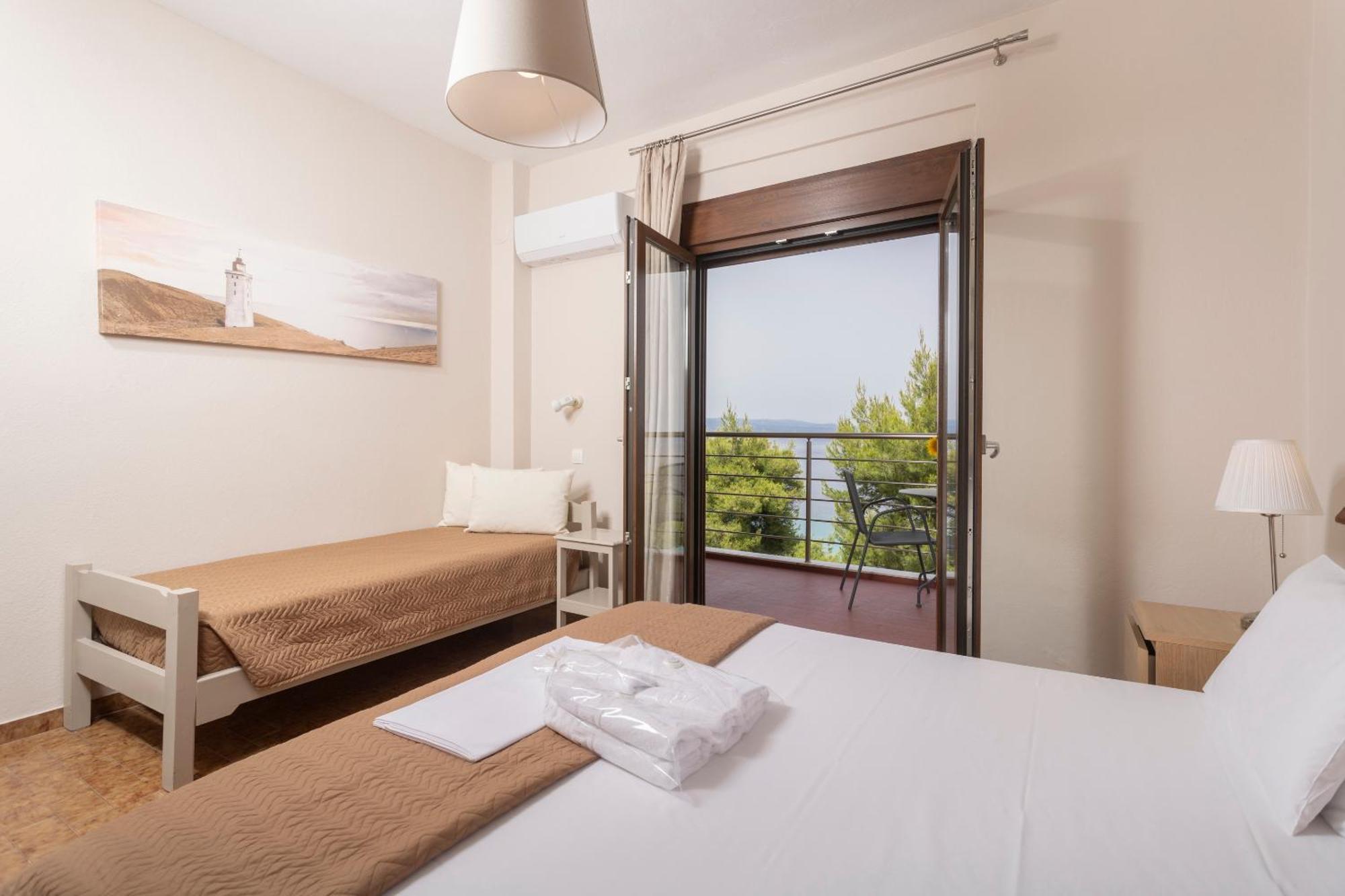 Sea View Apollo Apartments & Studios In Афитос Екстериор снимка